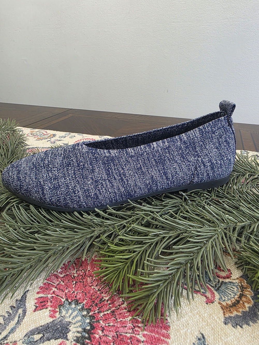 bernie mev. Women's Safira Slip-On in Navy Silver